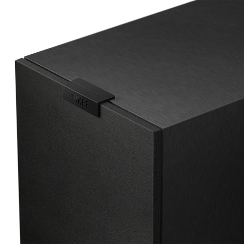 KEF Q11 META, 3 JUOSTŲ GRINDINIS GARSIAKALBIS. DAŽNIŲ DIAPAZONAS (-6 DB): 37 HZ – 20 KHZ, JAUTRUMAS (2,83V/1M): 89 DB, STIPRINTUVO REKOMENDUOJAMA GALIA: 15 – 225 W. KAINA UŽ 1VNT.  