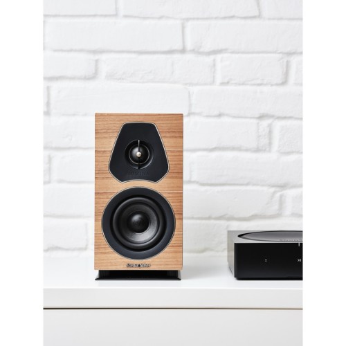 SONUS FABER LUMINA I, LENTYNINĖ GARSO KOLONĖLĖ REKOMENDUOJAMA STIPRINTUVO GALIA: 30W – 100W, JAUTRUMAS 84DB SPL (2.83V/1M), DAŽNIŲ ATKŪRIMO DIAPAZONAS: 65 HZ – 24 KHZ 
