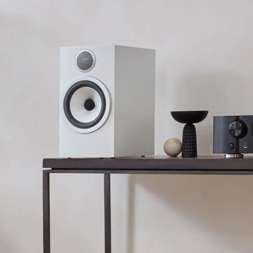 BOWERS & WILKINS 706 S3 AUKŠTOS KOKYBĖS LENTYNINIS GARSIAKALBIS. DAŽNIŲ DIAPAZONAS: 50 HZ – 28 KHZ (-6 DB), EFEKTYVUMAS: 88 DB (2.83V, 1M) REKOMENDUOJAMA STIPRINTUVO GALIA: 30 W - 120 W. KAINA UŽ 1VNT.  