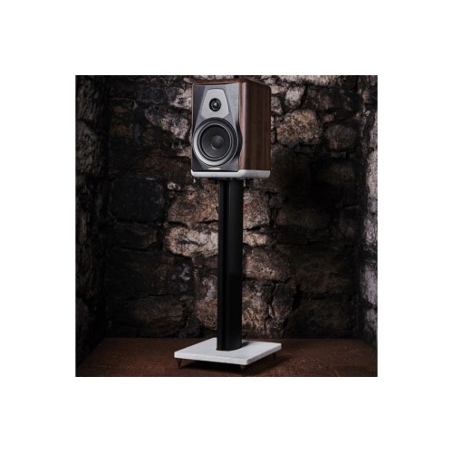 SONUS FABER ELECTA AMATOR III, LENTYNINĖ GARSO KOLONĖLĖ REKOMENDUOJAMA STIPRINTUVO GALIA: 35W – 125W, JAUTRUMAS 88DB SPL (2.83V/1M), DAŽNIŲ ATKŪRIMO DIAPAZONAS: 40 HZ – 35 KHZ 
