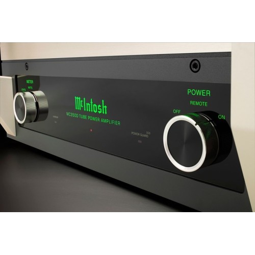 MCINTOSH MC3500 – AUKŠTOS KLASĖS MONOFONINIS LEMPINIS GALIOS STIPRINTUVAS. GALIA: 350 W VIENAM KANALUI PRIE 2, 4 ARBA 8 OMŲ APKROVOS. DAŽNIŲ JUOSTA: +0, -0,5 DB NUO 20 HZ IKI 50 000 HZ. 