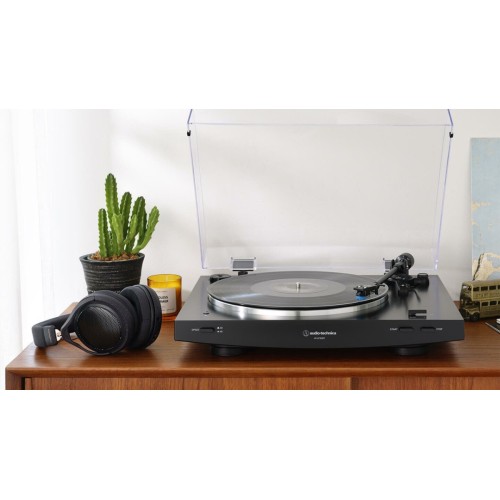 AUDIO-TECHNICA AT-LP3XBT PLOKŠTELIŲ GROTUVAS / PATEFONAS PILNAI AUTOMATINIS SU FONOKOREKTORIUM IR BLUETOOH 