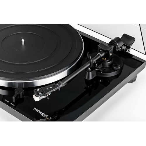 THORENS TD 201 PATEFONAS GALIMI GREIČIAI: 33 1/3, 45 APS/MIN, DIRŽINĖ PAVARA, THORENS TP 71 TONEARMAS, AUDIO-TECHNICA AT3600 KARTRIDŽAS 