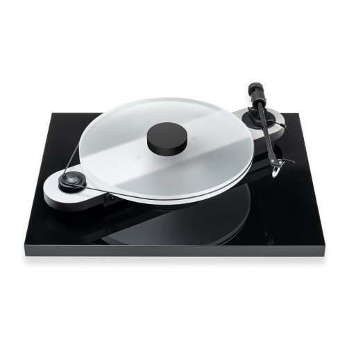 PRO-JECT ELEMENTAL PHONO USB FINAL EDITION – RIBOTO LEIDIMO PATEFONAS SU PHONO FAZE, USB-IŠVESTIMI. DISKŲ SUKIMOSI GREIČIAI: 33 IR 45 APS./MIN (RANKINIS PERJUNGIMAS) 