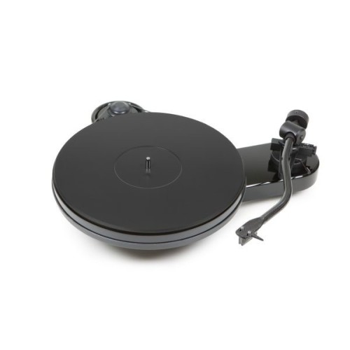 PRO-JECT RPM 3 CARBON PATEFONAS SU 2M SILVER KARTRIDŽU GALIMI GREIČIO VARIANTAI 33, 44 APS/MIN SU MECHANINIU GREIČIO REGULIATORIUMI, DIRŽINĖ PAVARA 