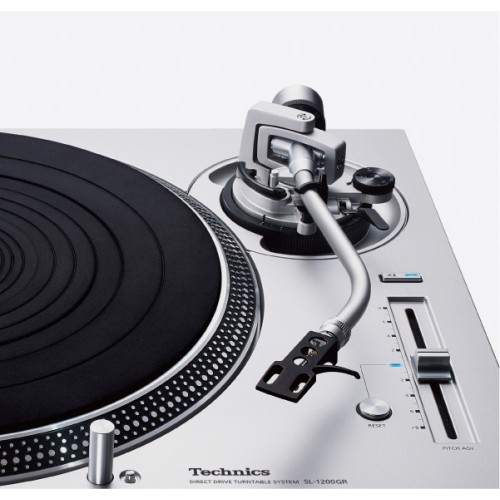 TECHNICS SL-1200GR DIRECT DRIVE PATEFONAS GREITIS 33-1/3, 45 IR 78 R/MIN, DREBĖJIMAS 78 DB (IEC 98A) 