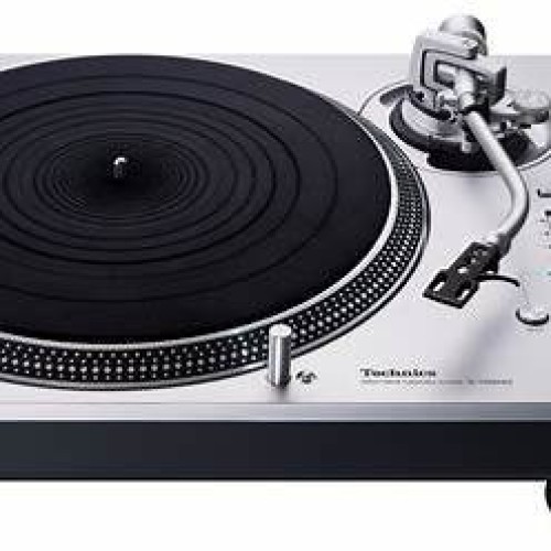 TECHNICS SL-1200GR2 - AUKŠTOS KLASĖS TIESIOGINĖS PAVAROS PATEFONAS, SUKIMOSI GREIČIAI: 33 1/3, 45 IR 78 APS./MIN.​  GREITAVEIKOS REGULIAVIMAS: ±8 % IR ±16 %.  