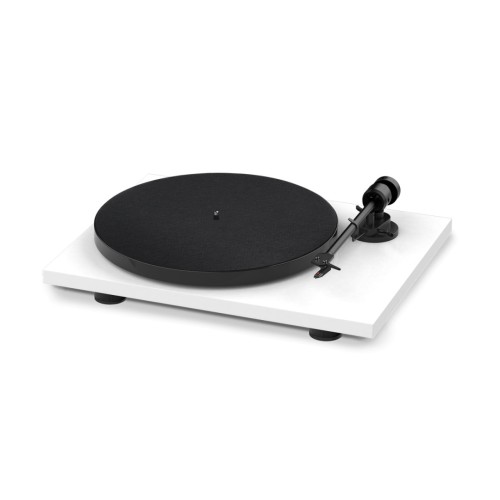 PRO-JECT X8 PATEFONAS GALIMI GREIČIAI: 33/45 APS/MIN, ELEKTRONINIS GREIČIO KEITIKLIS, REGULIUOJAMAS AUKŠTIS IR TPE AMORTIZACIJA 