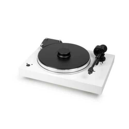 PRO-JECT XTENSION 9 EVOLUTION PATEFONAS GALIMI GREIČIO VARIANTAI 33, 45 APS/MIN SU ELEKTRINIU GREIČIO KEITIKLIU, GALIOS SUVARTOJIMAS 4 W MAKS. 