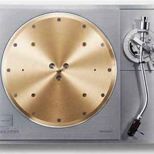TECHNICS SL-1000R - AUKŠČIAUSIOS KLASĖS TIESIOGINĖS PAVAROS PATEFONAS, SUKIMOSI GREIČIAI: 33 1/3, 45 IR 78 APS./MIN., SU ±16% REGULIAVIMO DIAPAZONU.  