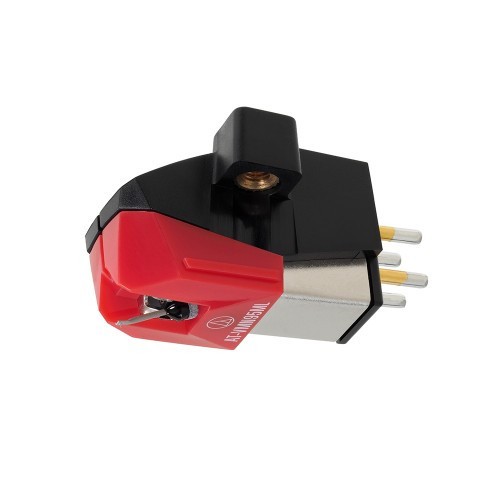 AUDIO-TECHNICA AT-VM95ML PLOKŠTELIŲ GROTUVO PATEFONO GALVUTĖ DAŽNIŲ JUOSTA 20 - 25,000 HZ, KANALŲ ATSKYRIMAS 23 DB (1 KHZ) 
