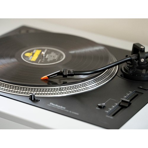 ORTOFON CONCORDE MUSIC BRONZE PATEFONO KARTRIDŽAS SU GALVUTE, DAŽNIŲ JUOSTA 20-20.000 HZ (+2 / 0 DB), IŠĖJIMO LYGIS - 6 MV 