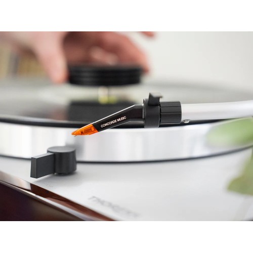 ORTOFON CONCORDE MUSIC BRONZE PATEFONO KARTRIDŽAS SU GALVUTE, DAŽNIŲ JUOSTA 20-20.000 HZ (+2 / 0 DB), IŠĖJIMO LYGIS - 6 MV 