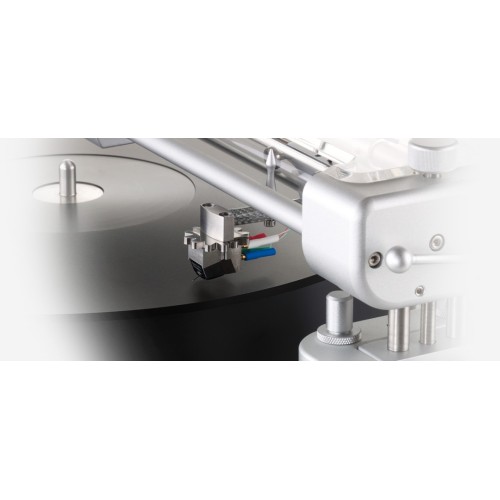 ​CLEARAUDIO TITANIUM V2 – AUKŠČIAUSIOS KLASĖS MC (MOVING COIL) KARTRIDŽAS. ADATĖLĖS TIPAS: CLEARAUDIO PRIME LINE. DAŽNIŲ DIAPAZONAS: 20 HZ – 20 KHZ. 