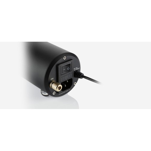 CLEARAUDIO PROFESSIONAL POWER 12V – AUKŠTOS KOKYBĖS TRANSFORMATORINIS IR STABILIZUOTAS 12 V NUOLATINĖS SROVĖS MAITINIMO ŠALTINIS,SKIRTAS PAGERINTI CONCEPT IR PERFORMANCE DC SERIJŲ PATEFONŲ VEIKIMĄ. 