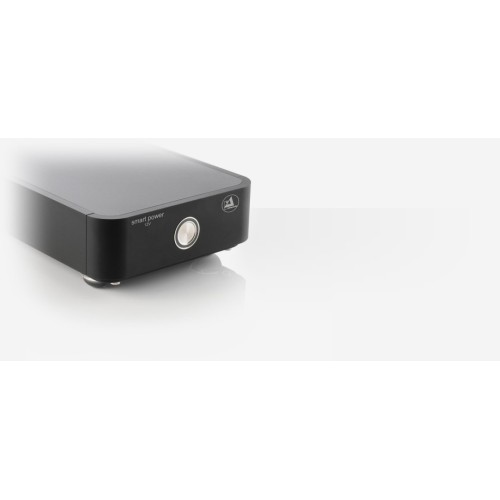 CLEARAUDIO SMART POWER 12V – AUKŠTOS KLASĖS MAITINIMO ŠALTINIS, SKIRTAS CONCEPT IR PERFORMANCE DC SERIJOS PATEFONAMS. BATERIJA: 12 V, 5000 MAH NIMH. MAITINIMAS: 100–240 V AC, 50–60 HZ, MAKS. 1,4 A. 