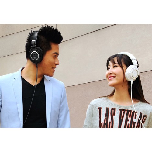 AUDIO TECHNICA ATH-M50X PROFESIONALIOS MONITORINĖS ON-EAR TIPO LAIDINĖS AUSINĖS DAŽNIŲ JUOSTA: 15 - 28,000 HZ, JAUTRUMAS 99 DB. VARŽA 38 OMAI 