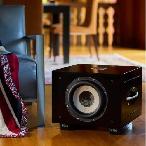 REL S/550, AKTYVI ŽEMŲ DAŽNIŲ GARSO KOLONĖLĖ, 550 W