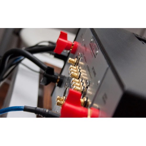 MARK LEVINSON Nº 585, INTEGRUOTAS STIPRINTUVAS MARK LEVINSON Nº 585, INTEGRUOTAS STIPRINTUVAS