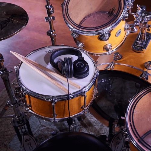 AUDIO-TECHNICA ATH-M40X, OVER-EAR PROFESIONALIOS STUDIJINĖS MONITORINĖS AUSINĖS AUDIO-TECHNICA ATH-M40X, OVER-EAR PROFESIONALIOS STUDIJINĖS MONITORINĖS AUSINĖS