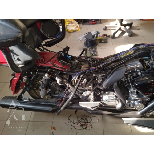 HARLEY DAVIDSON STREET GLIDE, GARSO APARATŪRA