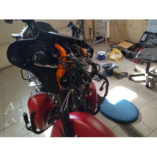 HARLEY DAVIDSON STREET GLIDE, GARSO APARATŪRA