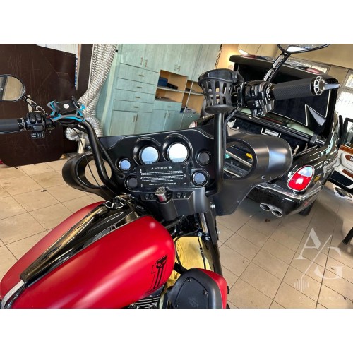 HARLEY DAVIDSON STREET GLIDE, GARSO APARATŪRA