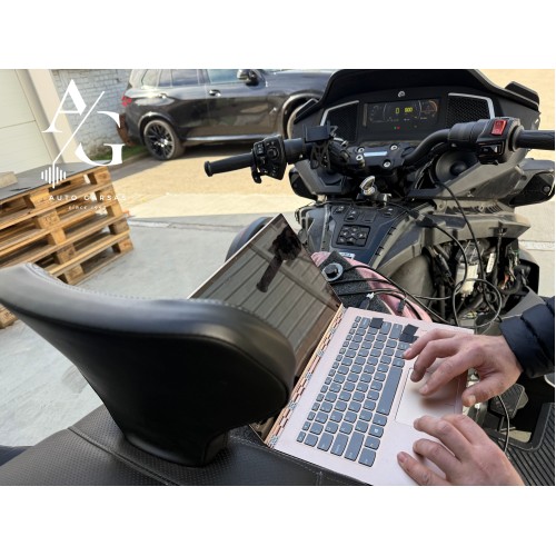 CANAM SPYDER (2020M), GARSO APARATŪROS PROJEKTAS MOTOCIKLUI