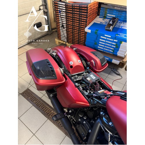 HARLEY DAVIDSON, PATOBULINTA GARSO APARATŪRA